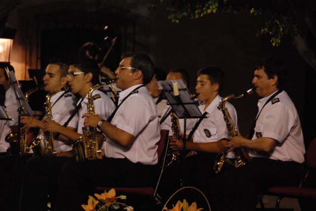 saxosdelabandadelaasociacinculturaldenjar.jpg